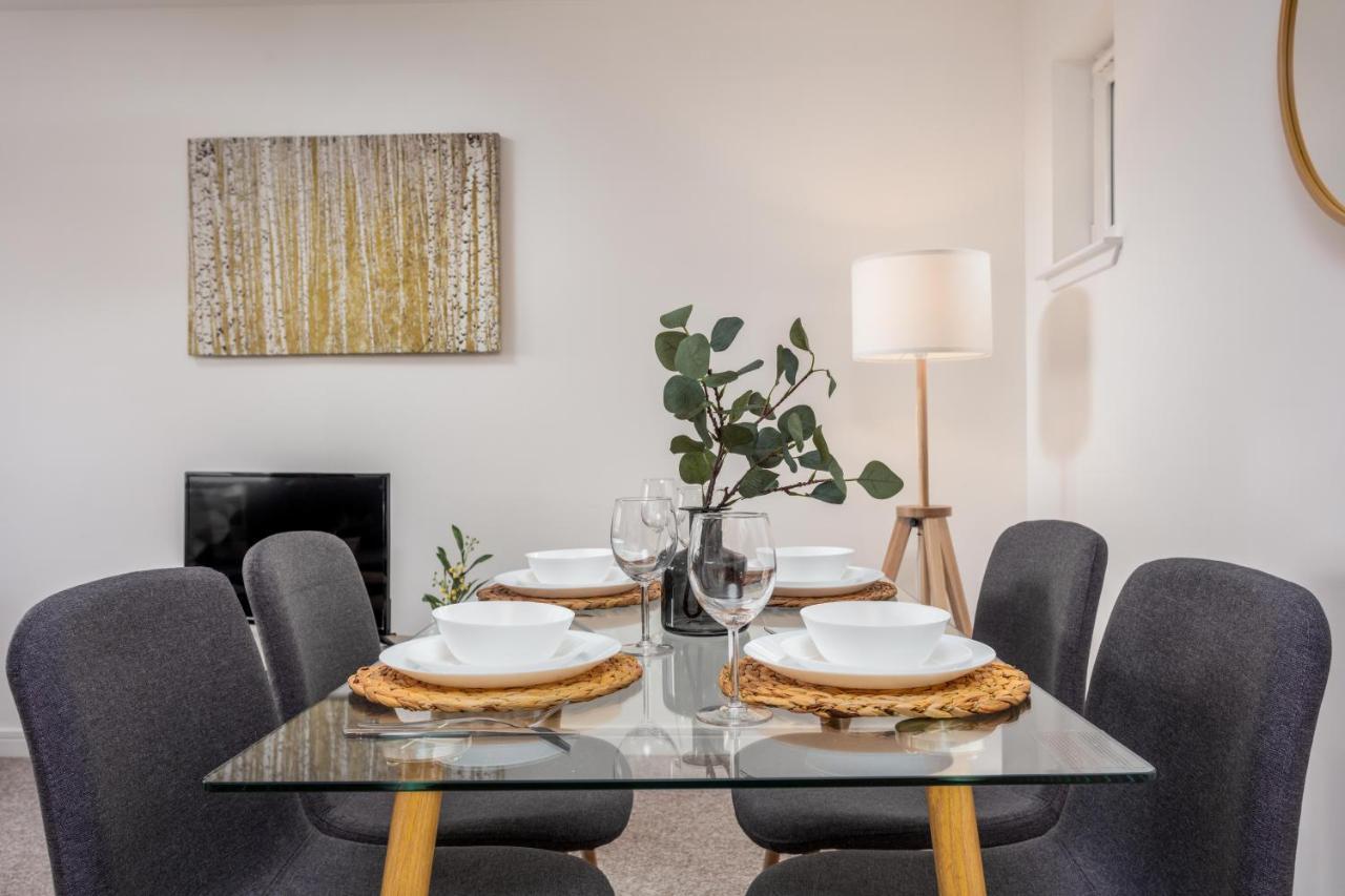 Walker Suite No53 - Donnini Apartments Kilmarnock Eksteriør billede